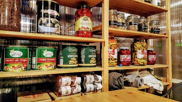 Mezze hummus & falafel